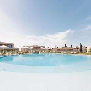 4* Semesteranläggning (resort) White Shell